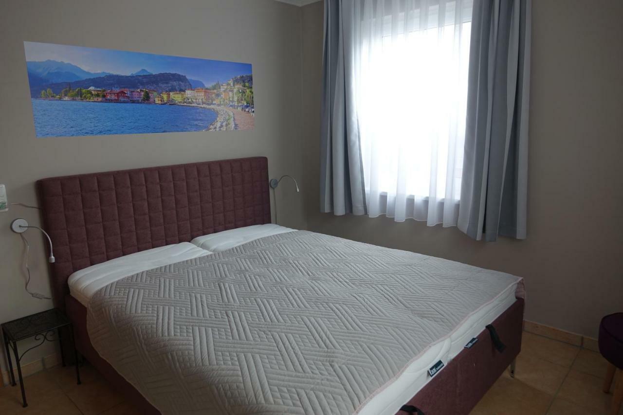 Moderne Ferienwohnung In Potsdam, Sehr Komfortabel, Ruhige Lage Buitenkant foto
